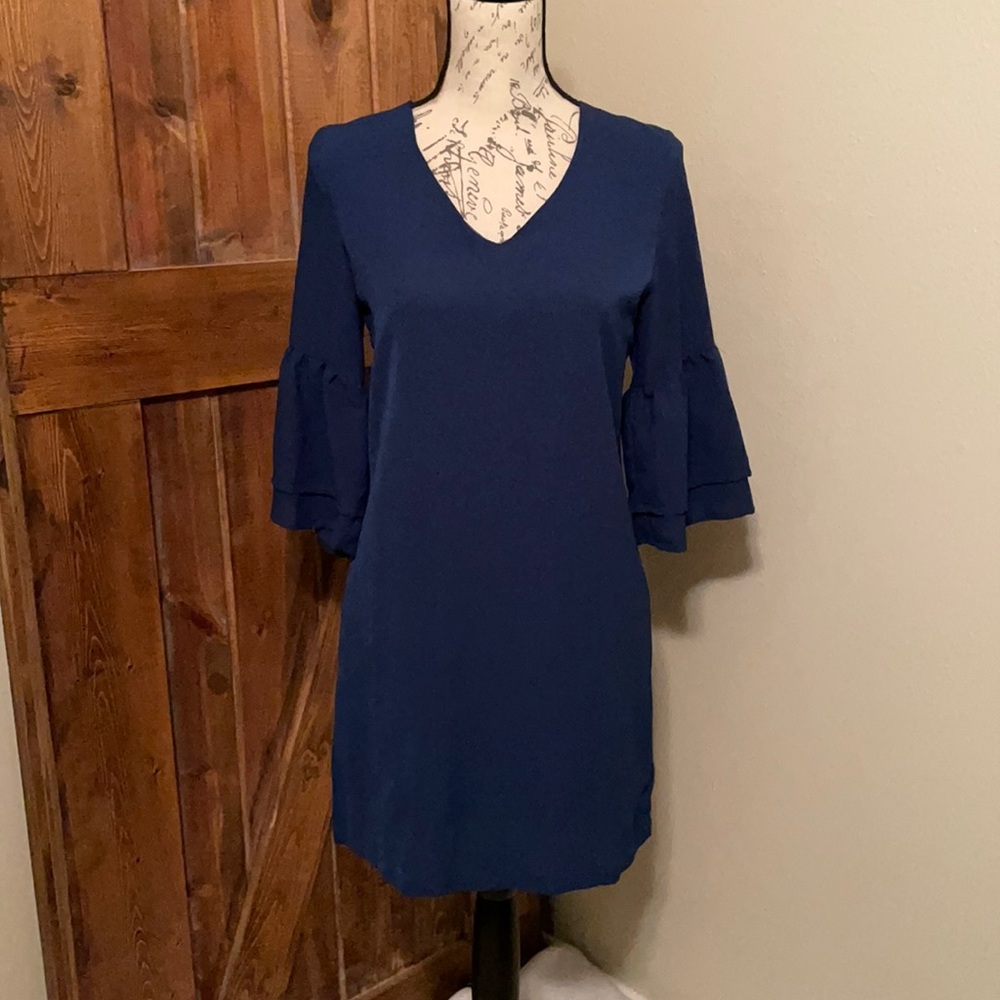 NWT Belongci Shift Dress